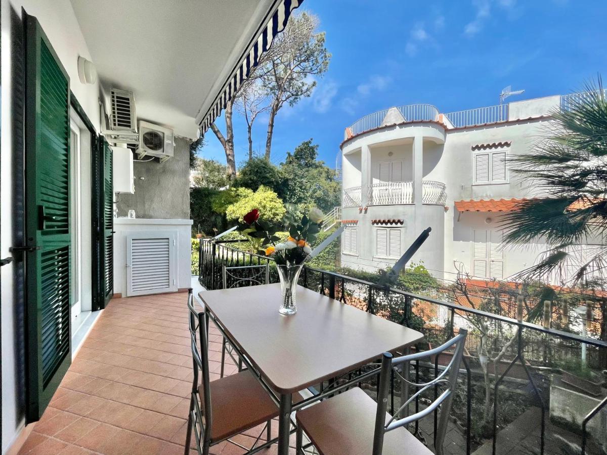Casa Vacanze Mariafrancesca Искья Экстерьер фото